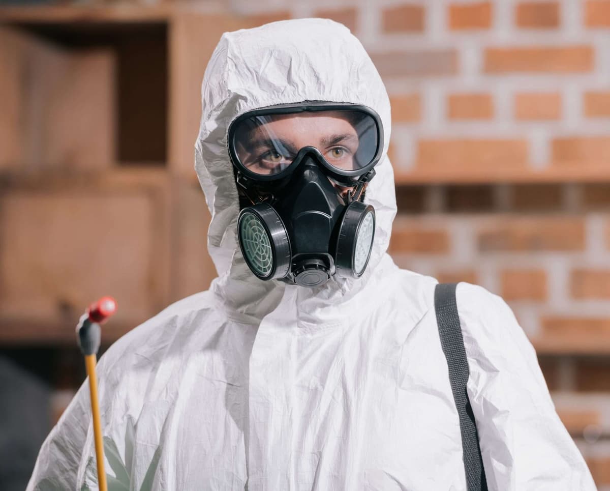 Professional air quality technician